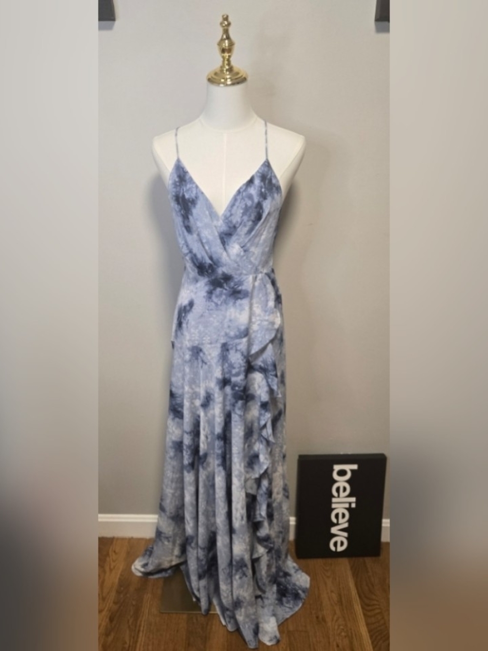 ASTR the Label Light Blue Tie-Dye Midi Slip Dress Medium 🌞 - Picture 3 of 6